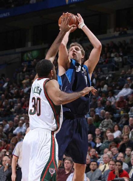 推動球隊朝 推動球隊朝